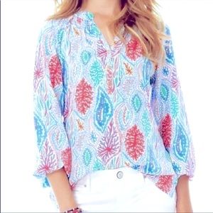 Lilly Pulitzer Elsa silk blouse in Multi Let Minnow Odette- size 6